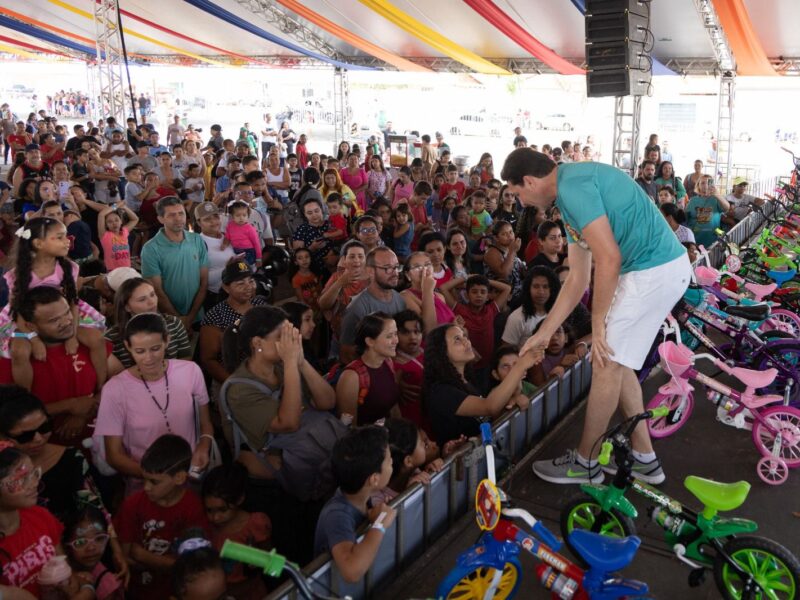 Festa da Criança da Prefeitura de Aparecida reúne 10 mil pessoas na Cidade Administrativa