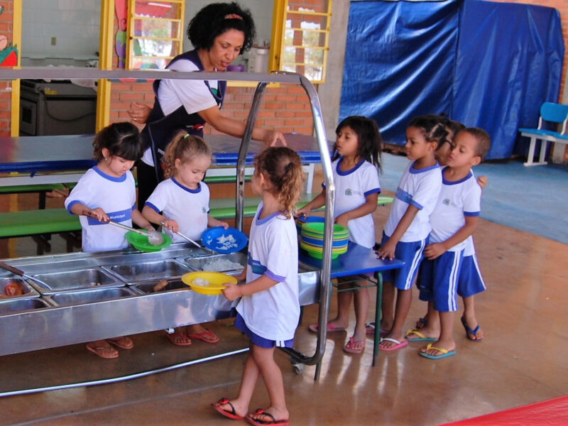 Prefeitura de Goiânia investe mais de R$ 10 milhões na alimentação escolar dos estudantes da RME