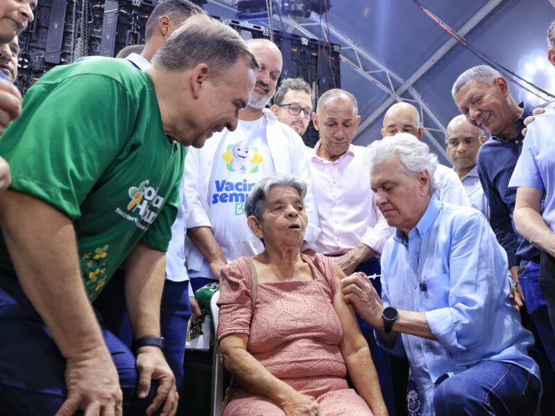 Caiado destaca gestão humanitária e parceria com a Prefeitura de Goiânia em ações sociais