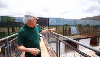 Caiado vistoria obras do Autódromo Internacional de Goiânia: evento teste para Moto GP será em janeiro