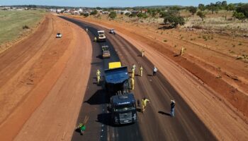 Governo de Goiás inicia capa asfáltica em obras de pavimentação da GO-219