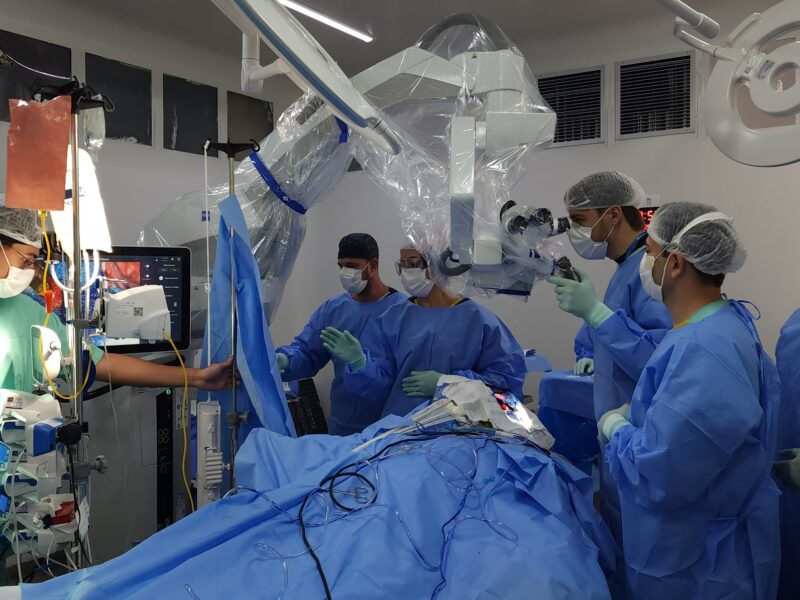 Hugo realiza primeira cirurgia de aneurisma cerebral e avança na neurocirurgia de alta complexidade