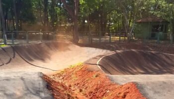 Prefeitura de Goiânia requalifica cinco campos de futebol e uma pista de bicicross
