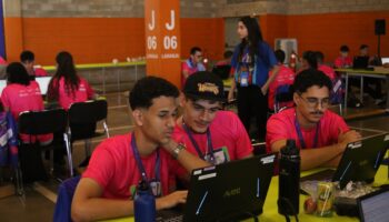 Vencedores da Olimpíada de IA Aplicada garantem vaga para intercâmbio na Inglaterra