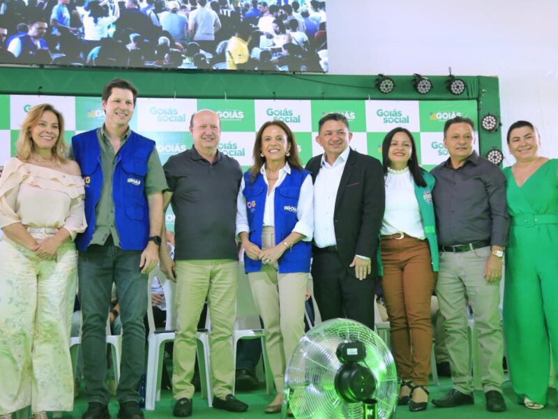 Gracinha Caiado entrega benefícios na abertura do Goiás Social em Planaltina