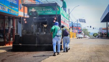 Obras são intensificadas em Trindade e vistoriadas pelo prefeito