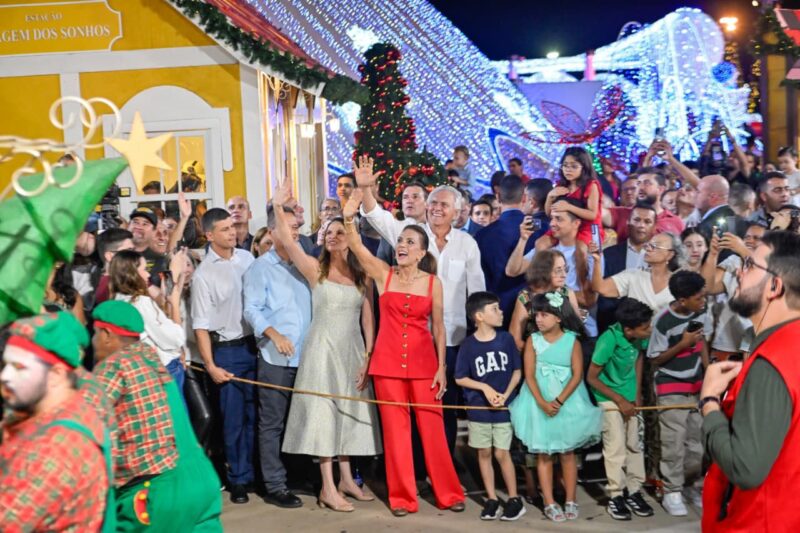 Luzes, espetáculo e emoção marcam abertura do Natal do Bem 2025
