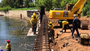 Prefeitura de Goiânia inicia concretagem da parede do canal do Córrego Cascavel