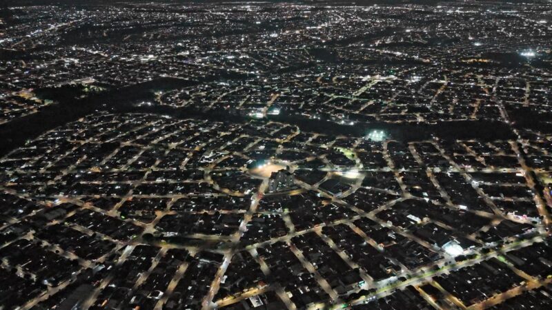 Gestão do prefeito Vilela conclui iluminação de led em 100% de Aparecida em apenas 8 meses