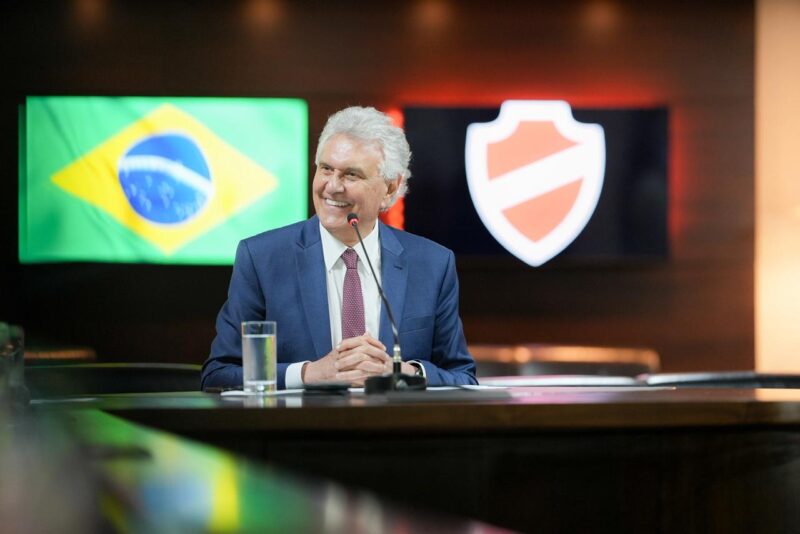 Caiado autoriza doação de área em Goiânia ao Vila Nova Futebol Clube