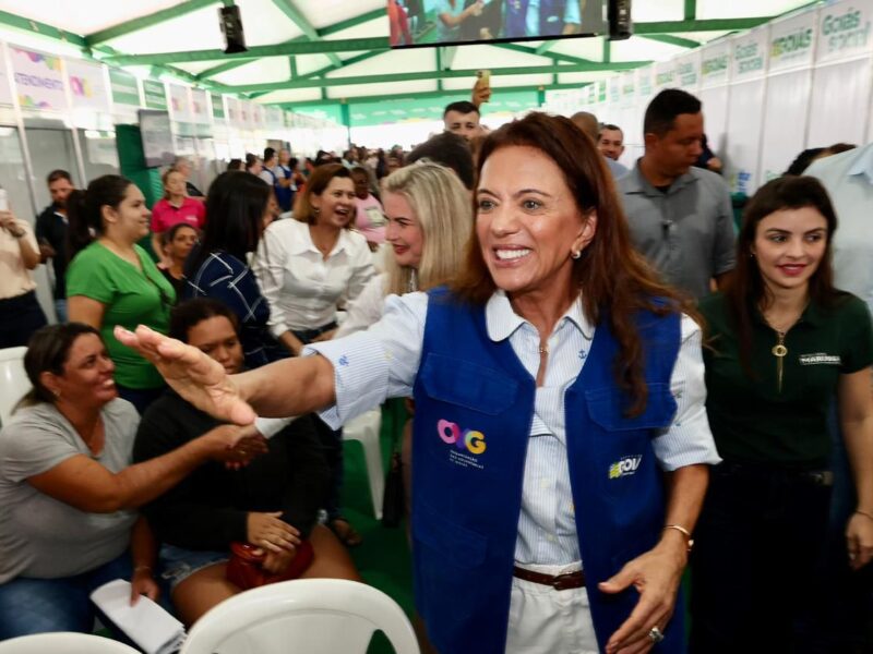Gracinha Caiado leva Goiás Social a Mozarlândia
